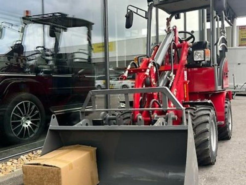 Kima Pegasus 06 Hoflader  Hoftruck  Knicklenker