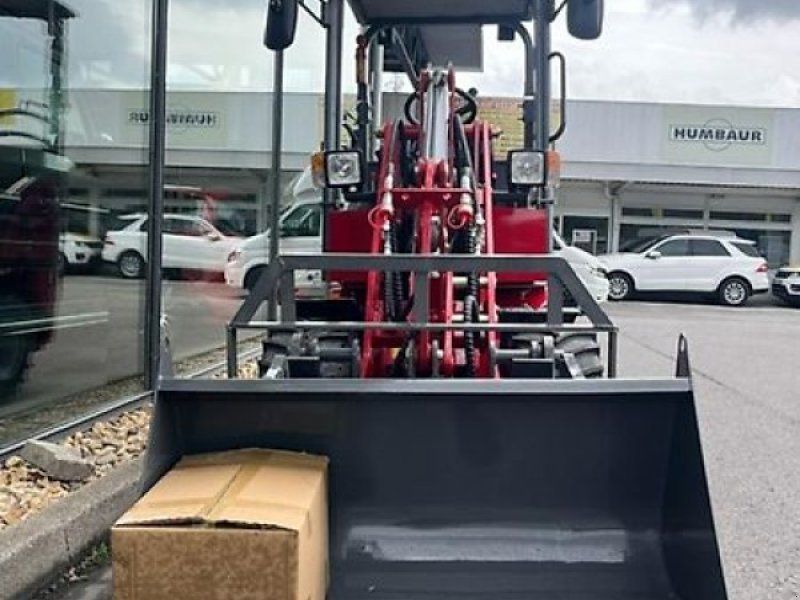 Kima Pegasus 06 Hoflader  Hoftruck  Knicklenker