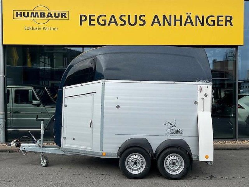 Böckmann Champion R 2,4t Western 2 Pferde Aluboden