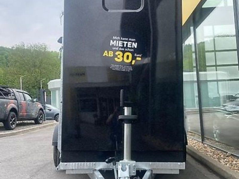 Humbaur Notos XTRA Pro 2-Pferdeanhänger Fronstausstieg