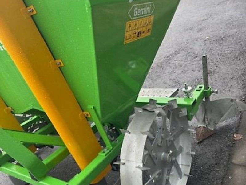 Bomet S239/1 2-reihig Kartoffellegemaschine 2-reihig