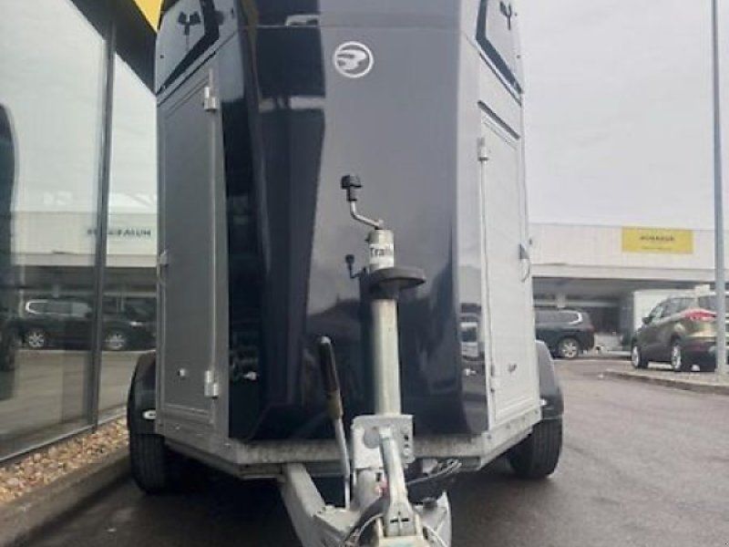 Bücker  Careliner Alu 2-Pferde Sattelkammer 2,4t.