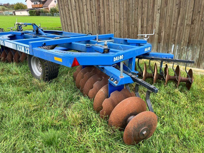 Dalbo AXM 32