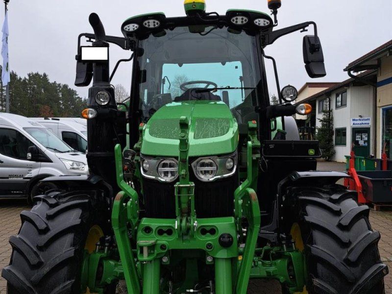 John Deere 6090M