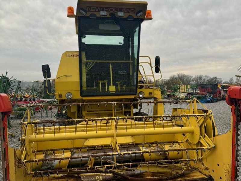 New Holland 8030