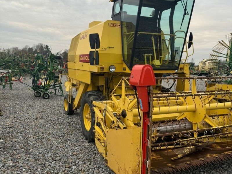 New Holland 8030