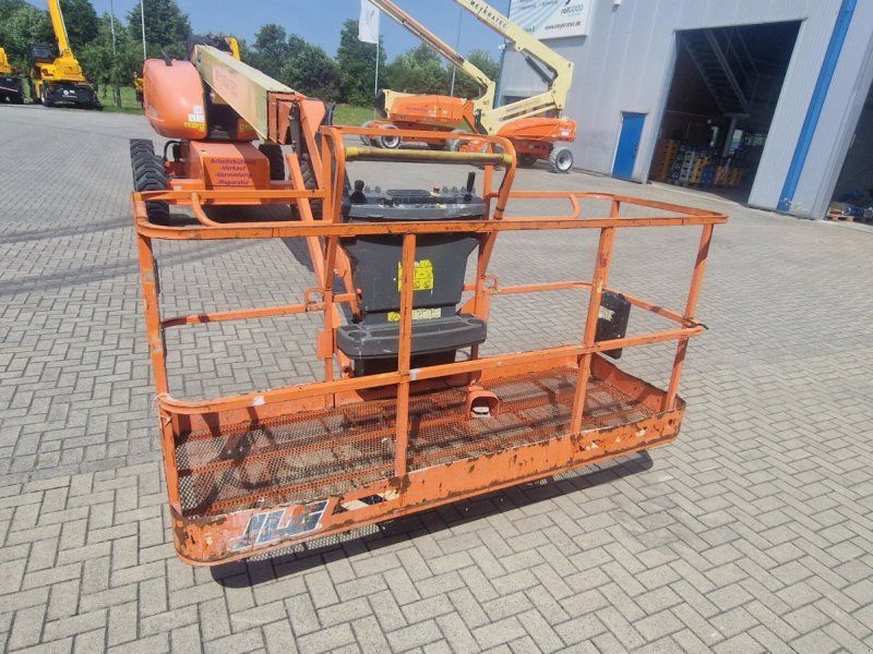 JLG EC600SJP