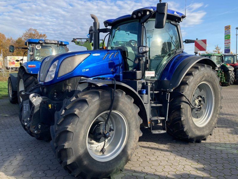 New Holland T 7.300 Auto Command