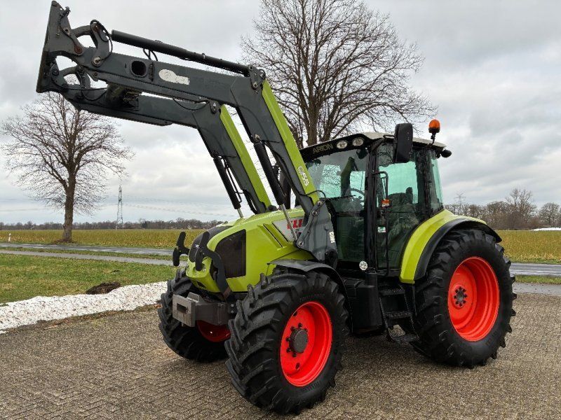 Claas Arion 420