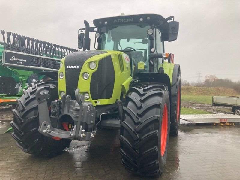 Claas ARION 630 Hexashift
