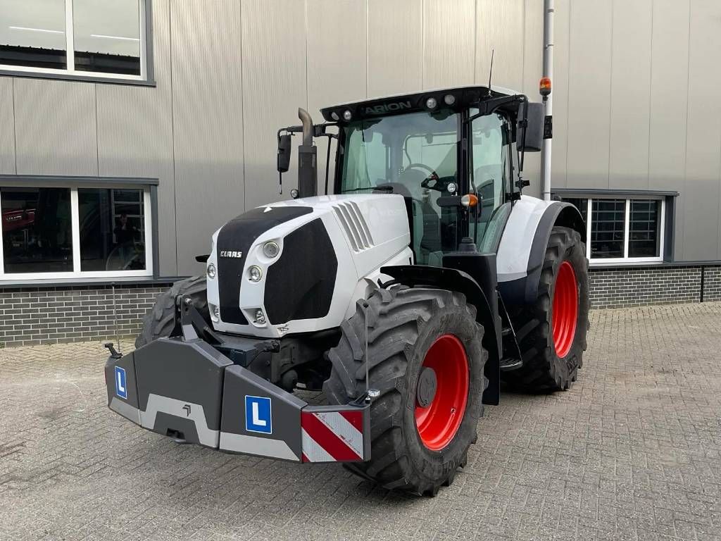 CLAAS Arion 630 Cmatic