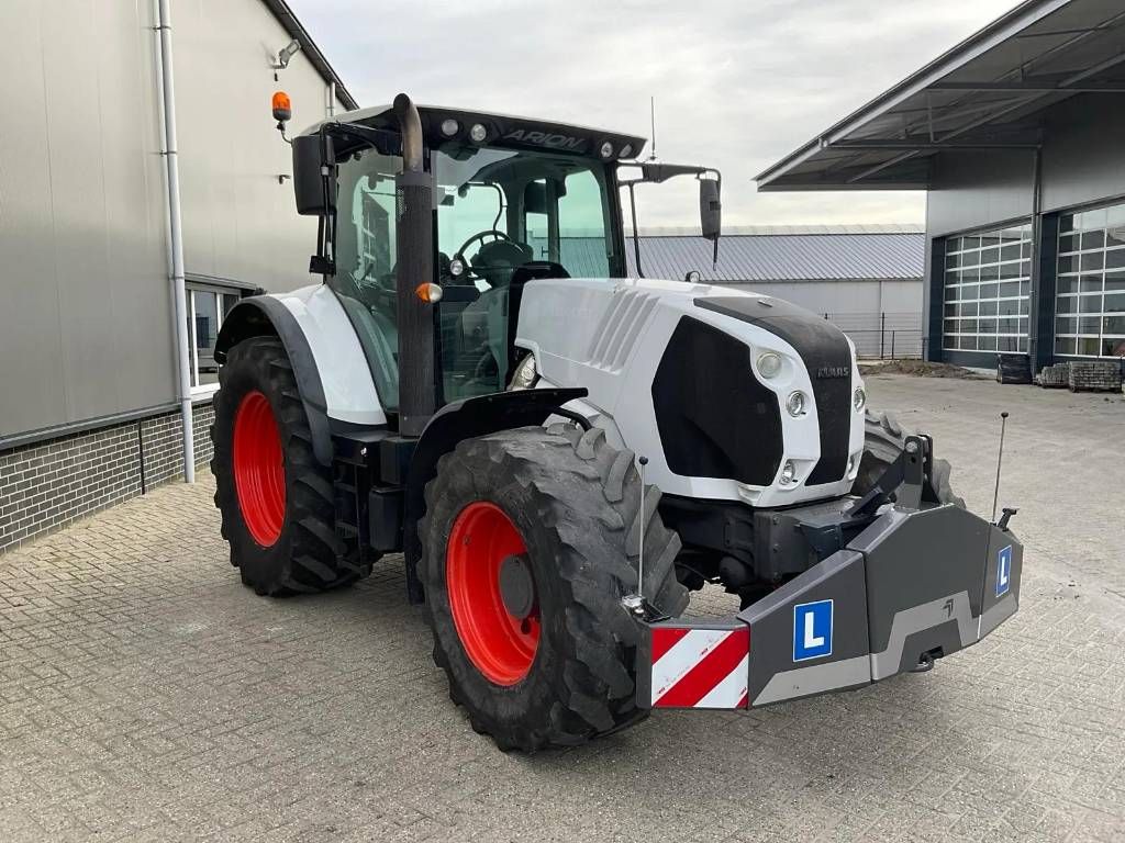 CLAAS Arion 630 Cmatic