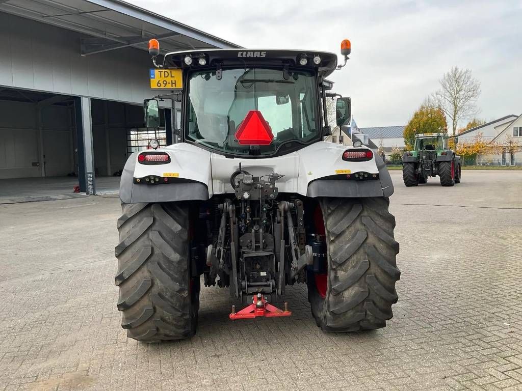 CLAAS Arion 630 Cmatic