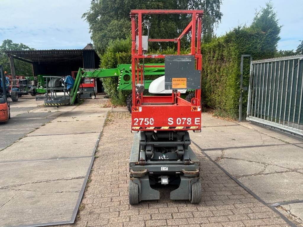 SkyJack SJ3219 schaarhoogwerker 8m hoogwerker