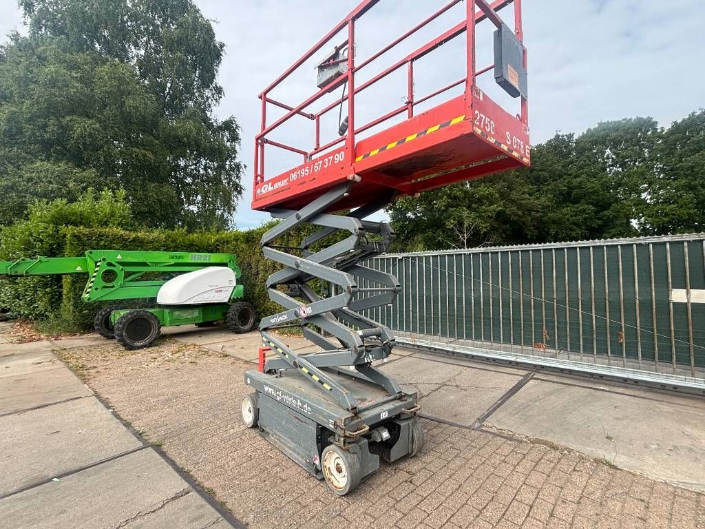 SkyJack SJ3219 schaarhoogwerker 8m hoogwerker