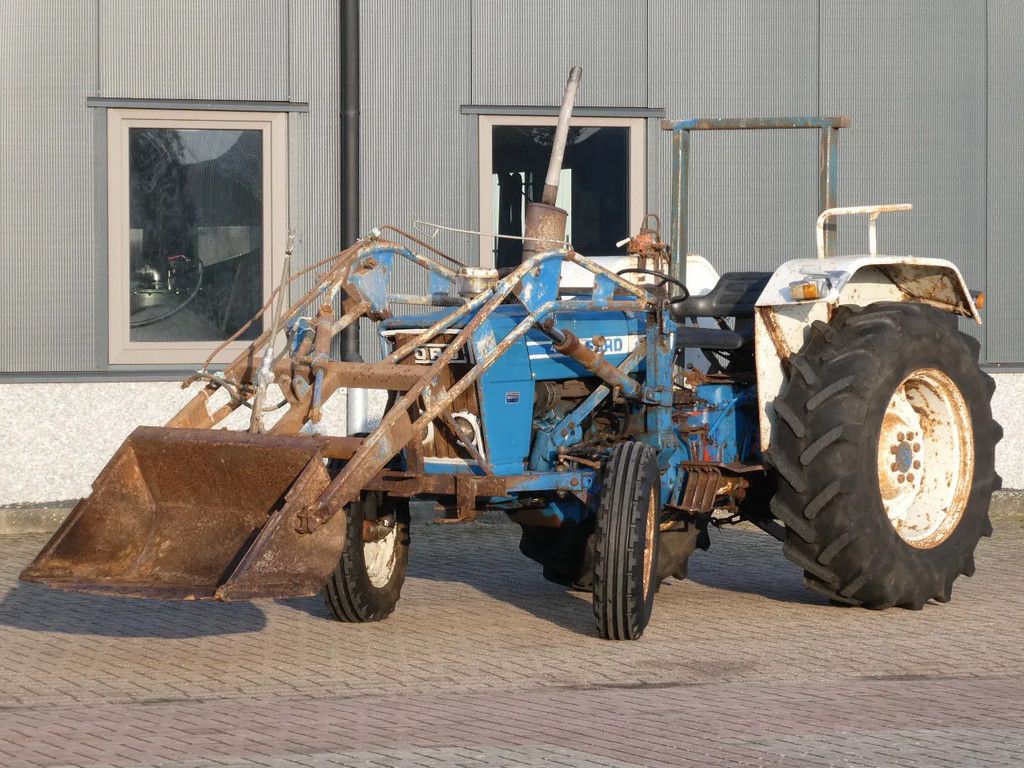 Ford 4100 2wd / 4521 Draaiuren / Voorlader