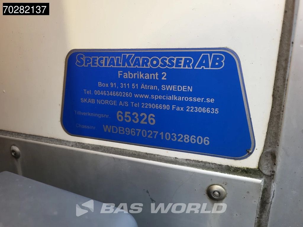 Mercedes Atego Atego 1524 4X2 16t Thermo king T1200-R 1500kg Zepro tailgate Euro 6