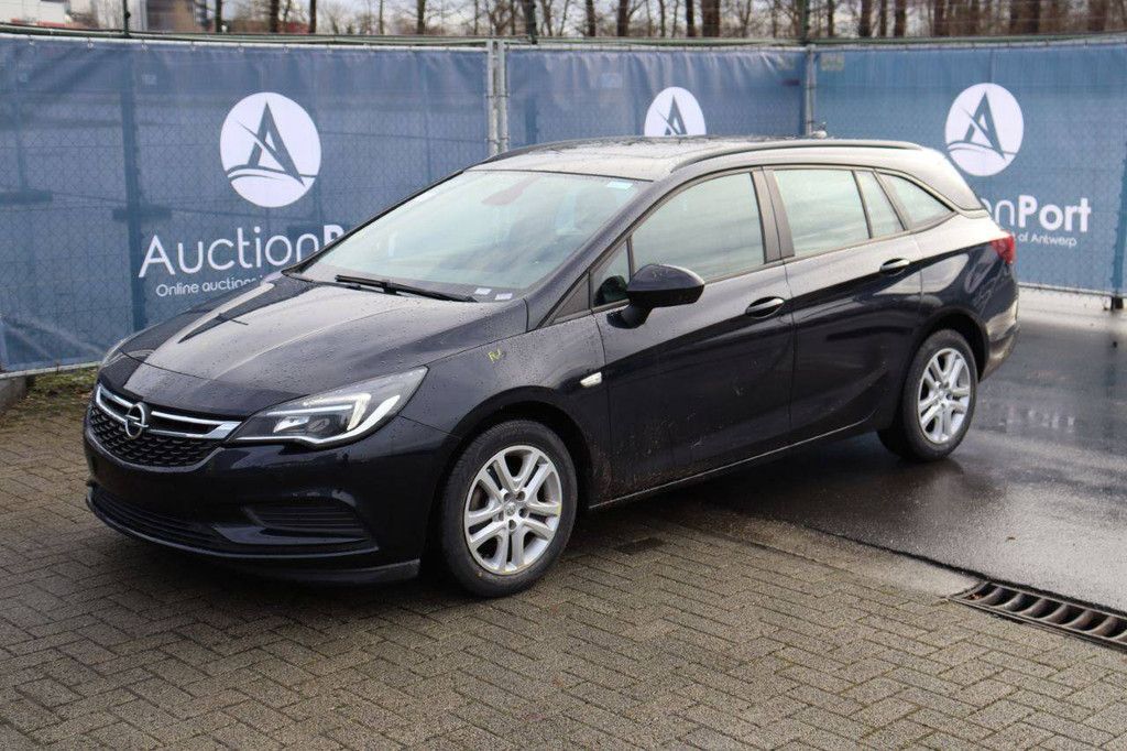 Passenger car Opel Astra ECO TEC D Diesel 110 hp 2019 (Margin)