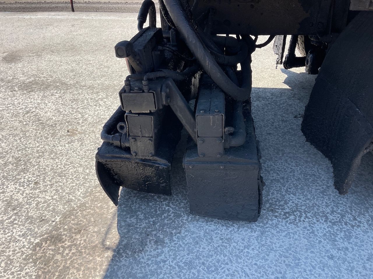 DAF 75 bitumen spuitwagen