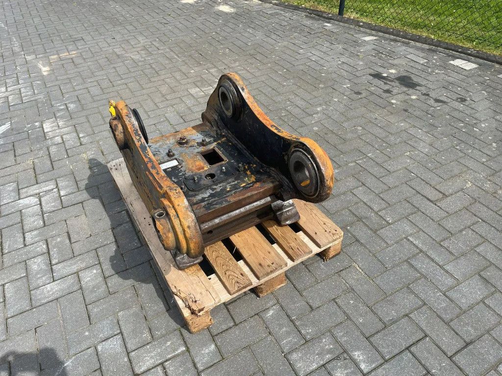 Klepp Mek KM90-D | HYDRAULIC QUICK COUPLER | SNELWISSEL | SCHNELLWECHSLER