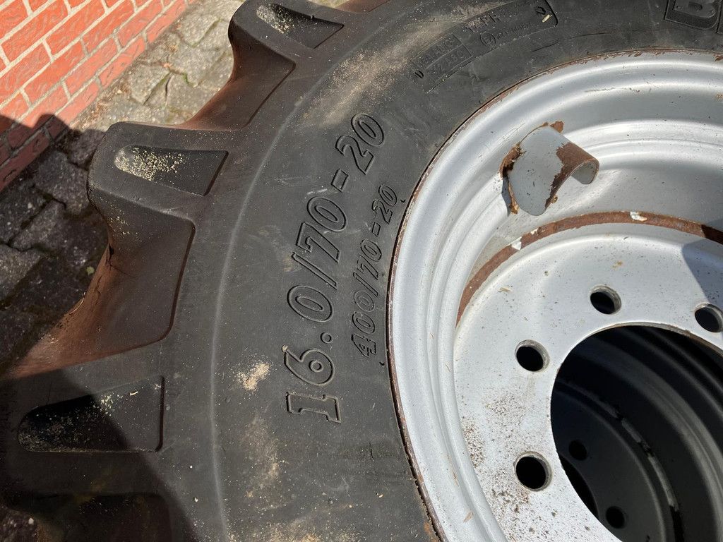 BKT 16.0/70-20 Banden