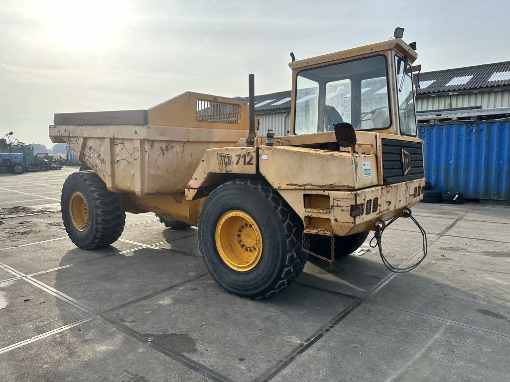 JCB 712