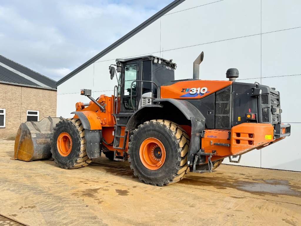 Hitachi ZW310-6 - CDC Steering / 3rd Function