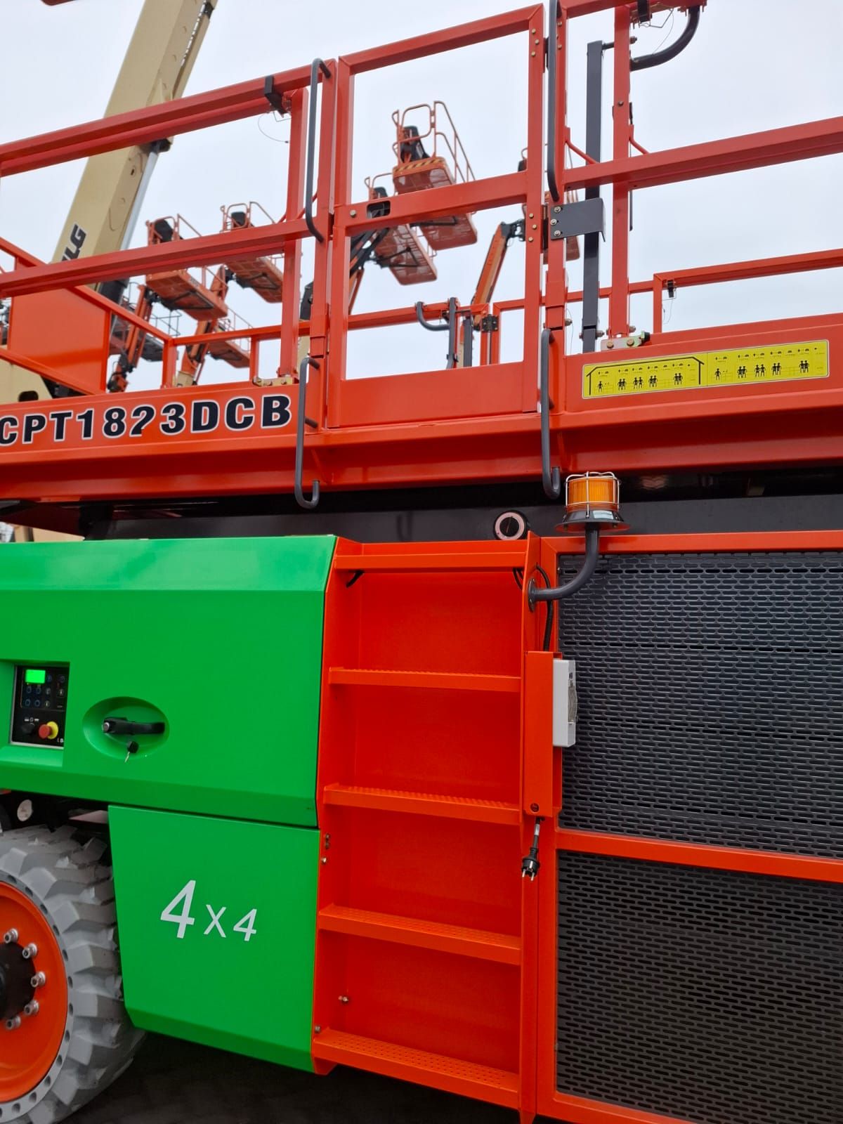 DINGLI Scissor Lift - Compact & Efficient for indoor and outdoor