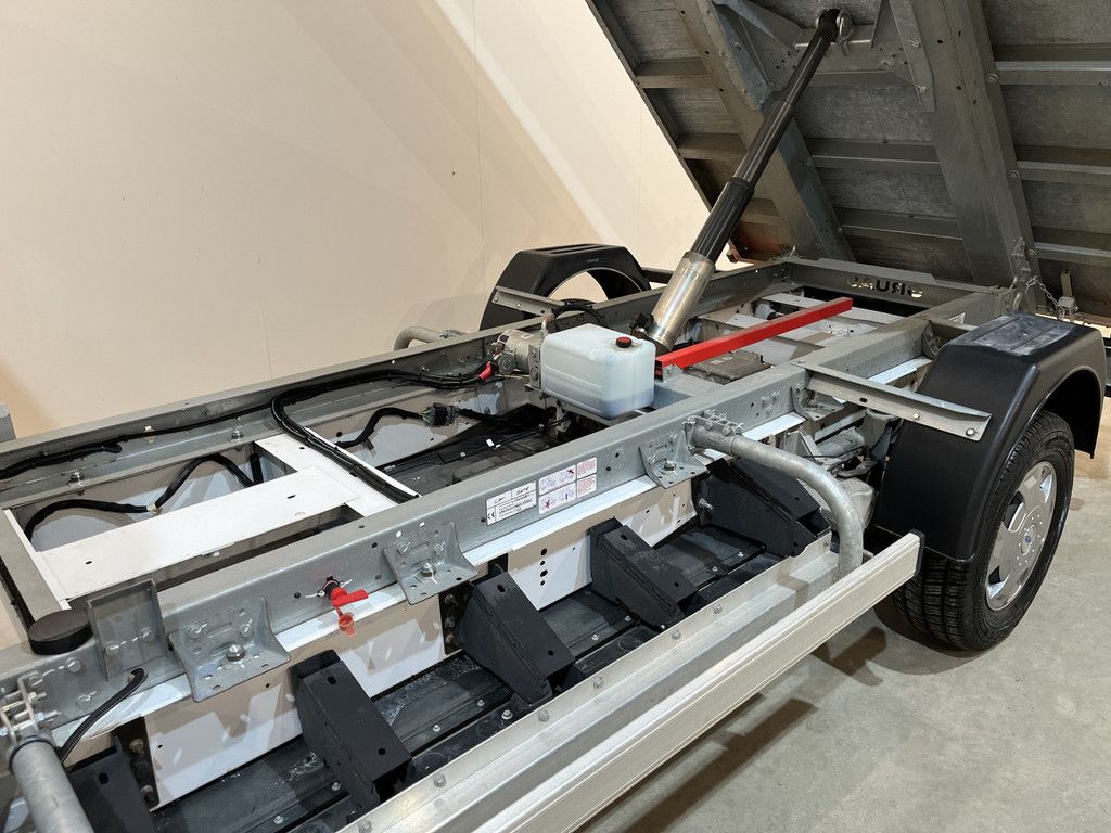 Ford E-Transit 350 L3 Trend 68 kWh RWD Kipper / Tipper / 100% Elektrisch / Airco / Cruise Control / Camera / CarPlay / Navigatie / 3.700 KM !!