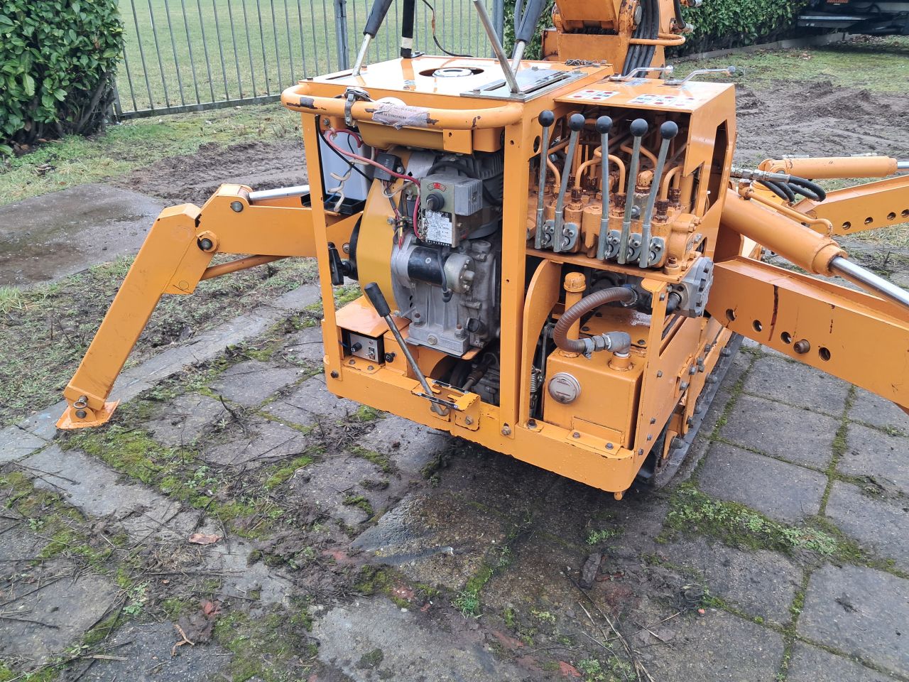 Spin hijskraan / Spyder / Rups hijskraan / Telescoop / SKU70L-23