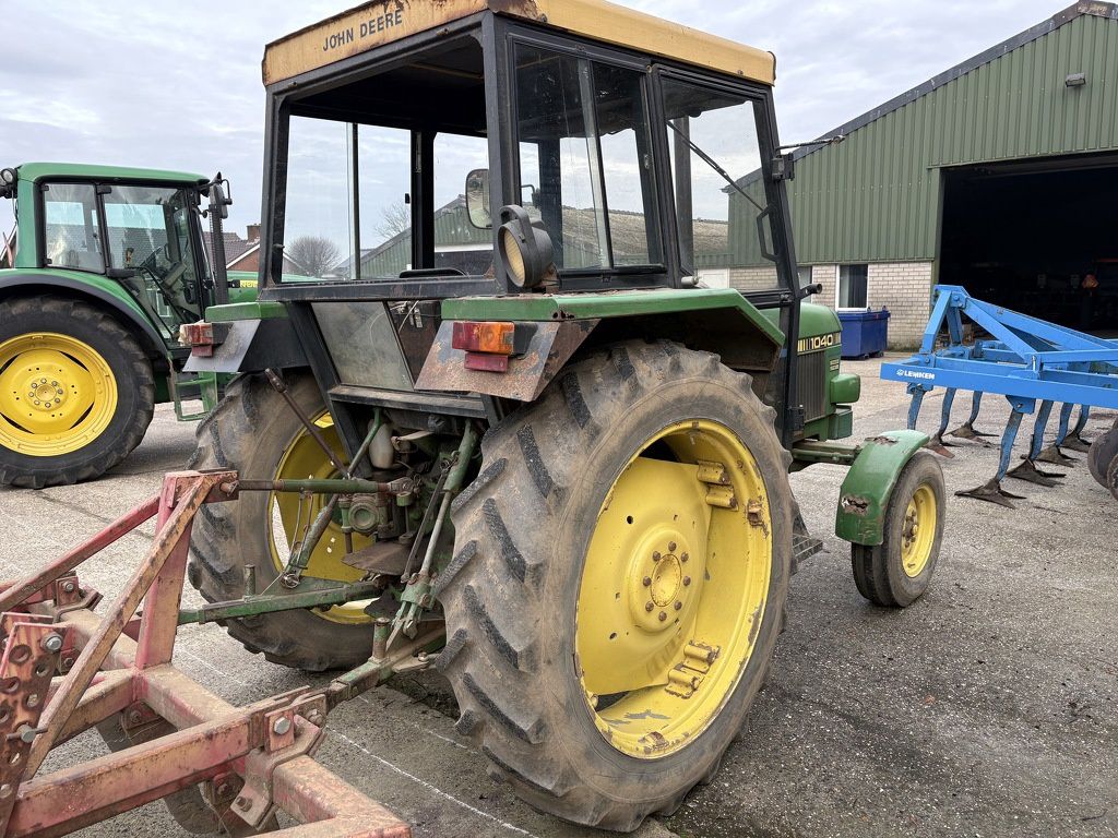 John Deere 1040