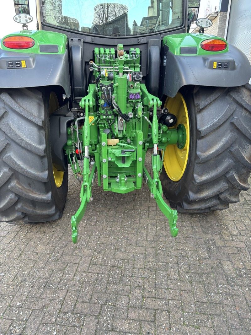 John Deere 6R185