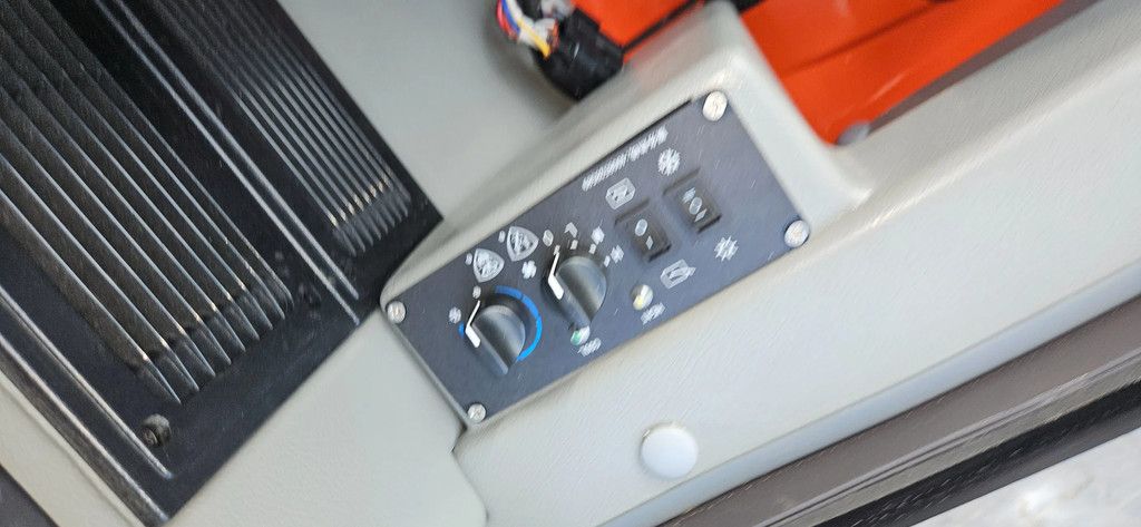 Rhinoceros Kubota XN20 B EN XN 25