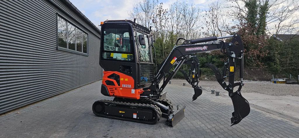 Rhinoceros Kubota XN20 B EN XN 25
