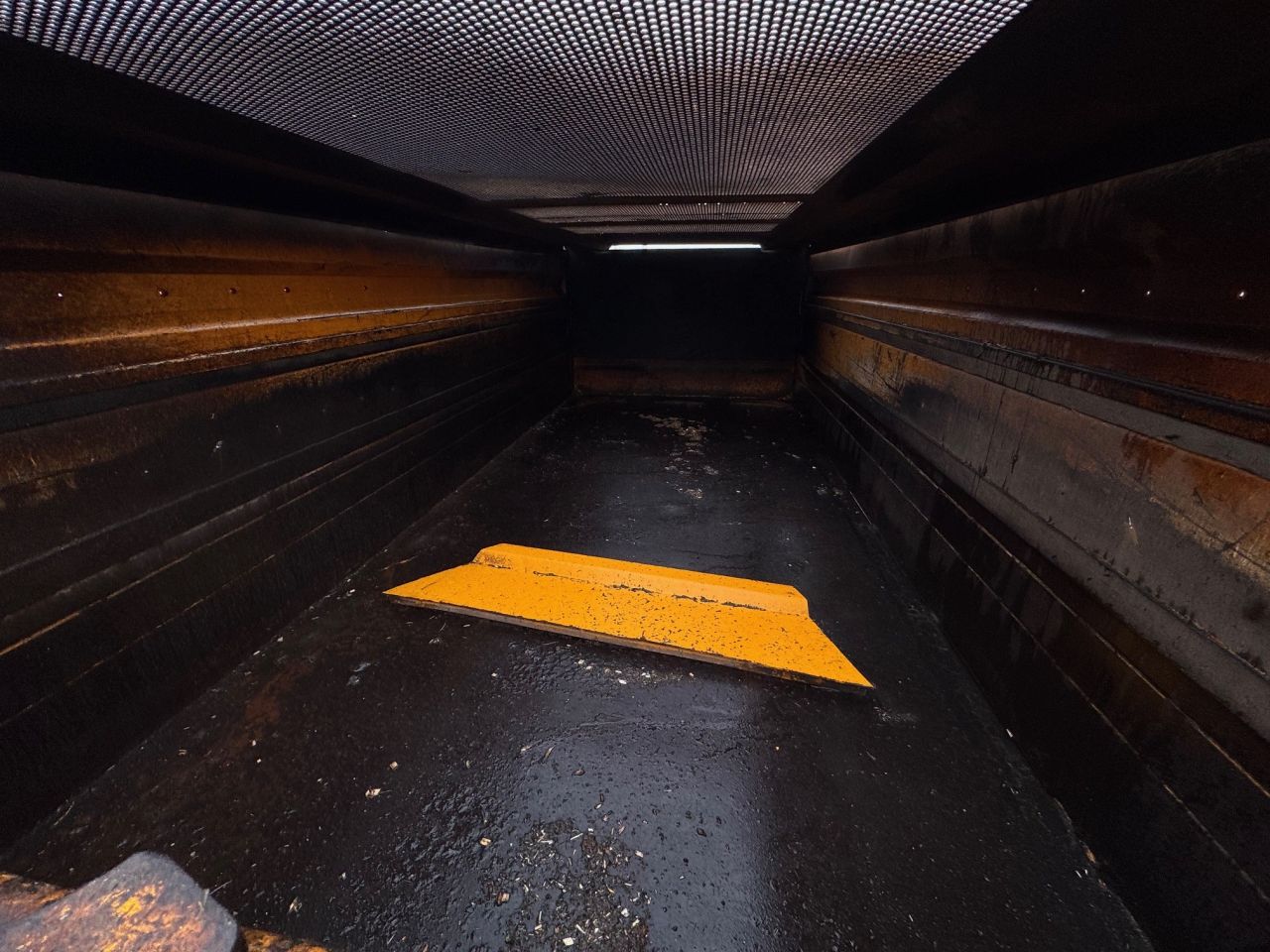 Veenhuis 3-zijdig kiepende kipper - 14m3