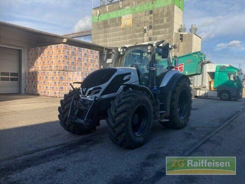 Valtra Q265