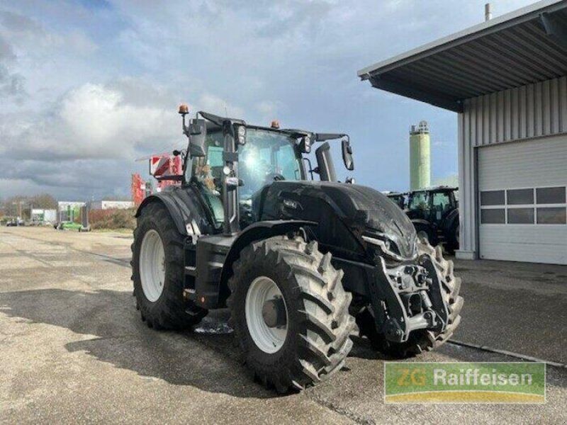 Valtra Q245