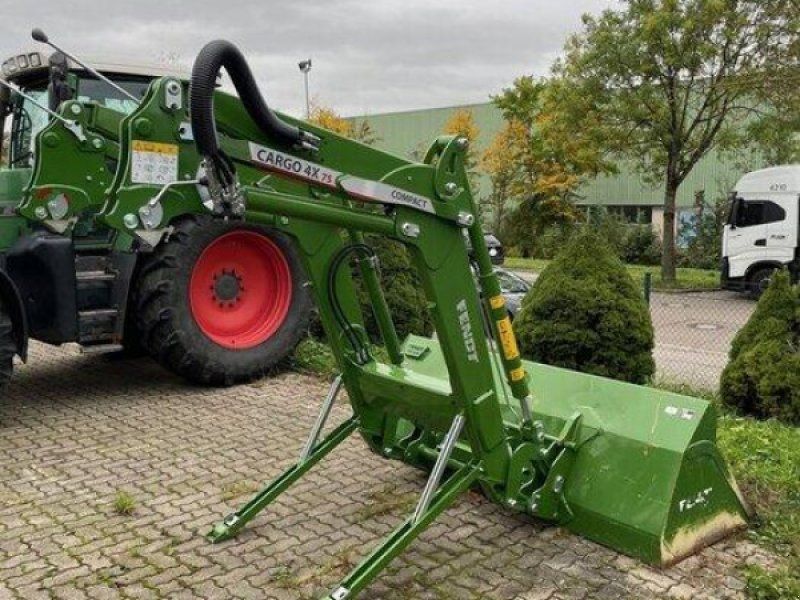 Fendt Cargo 4X75 Compact