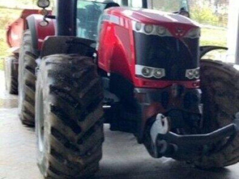 Massey Ferguson 8670