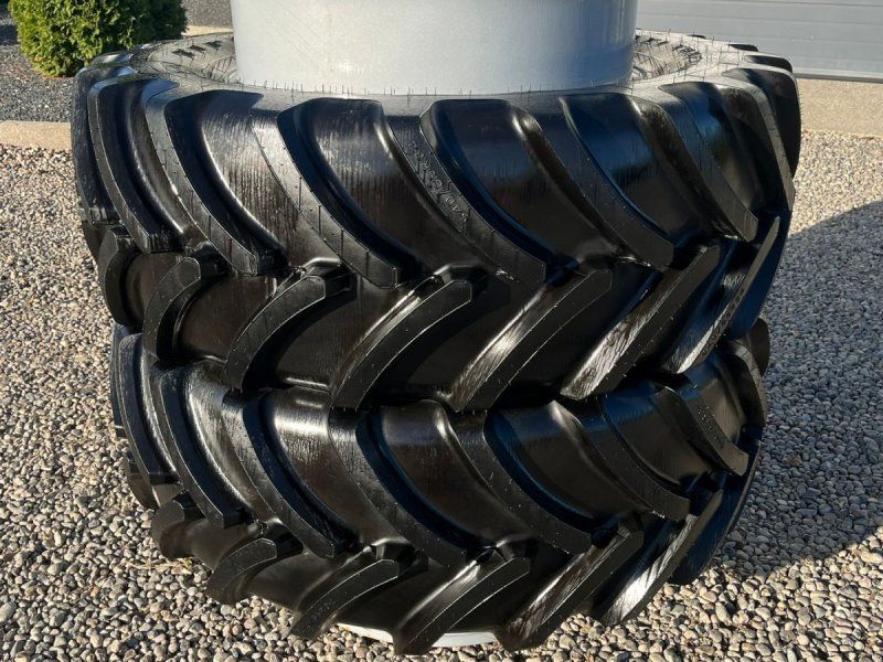 Firestone 540/65R34 Sølv med ring og låse Helt nyt, har kun været prøve mo