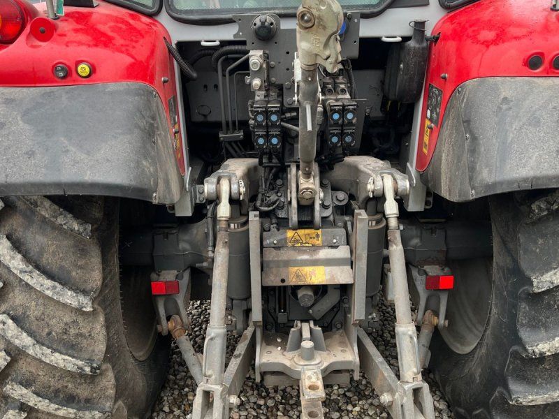Massey Ferguson 5S.125 Dyna4 med frontlæsser