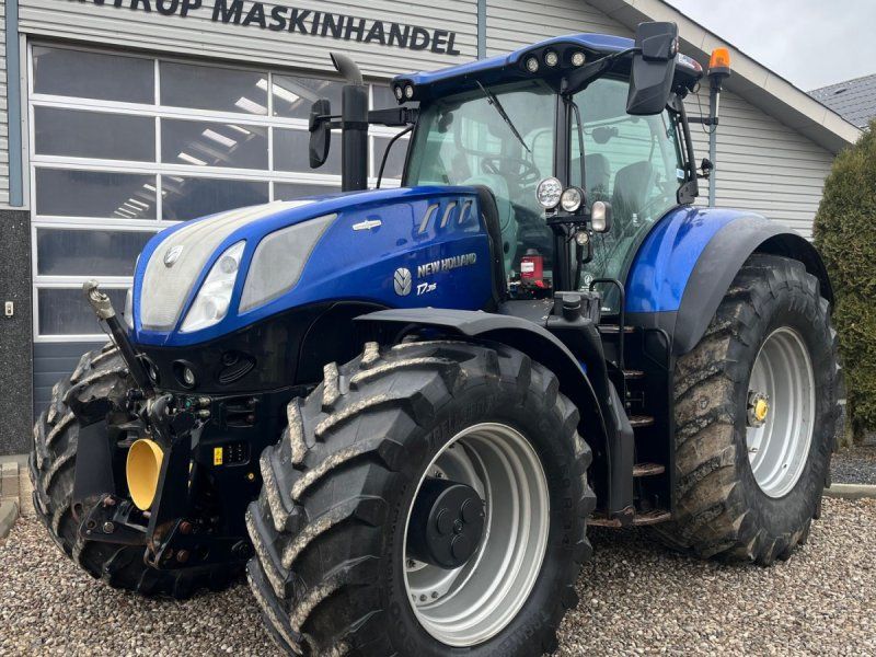 New Holland T7.315 BluePower med frontlift og frontpto