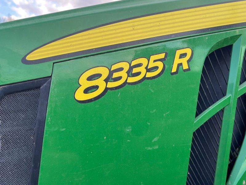 John Deere 8335R IVT-AutoPower med frontlift