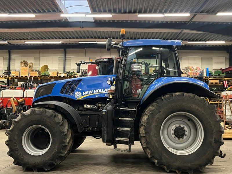 New Holland T8.330