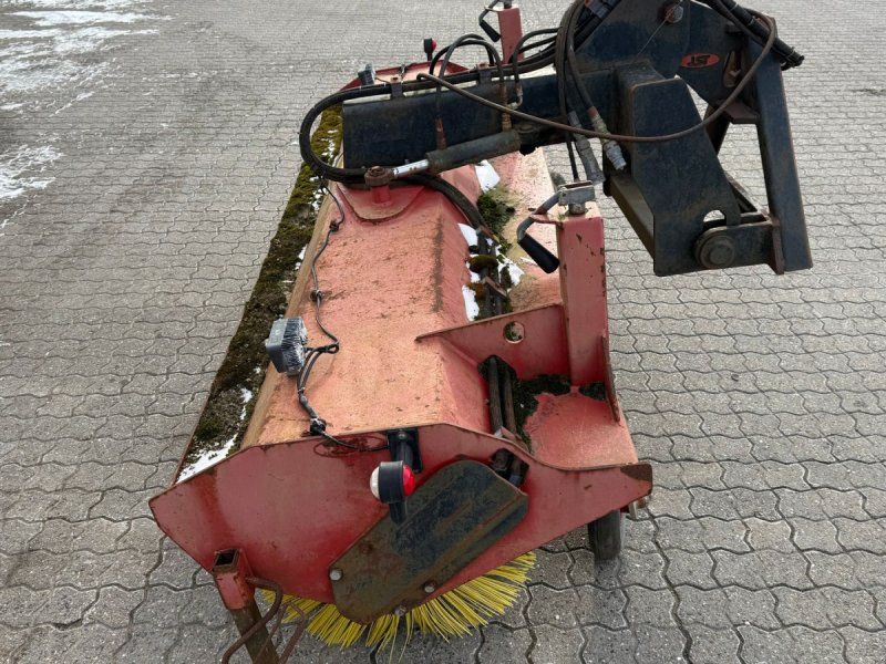 JST 250 cm. hydraulisk kost