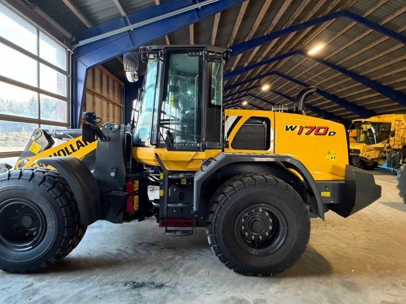 New Holland W170D