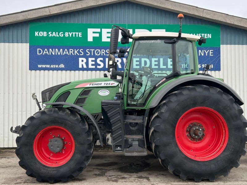 Fendt 724 Vario S4 Profi Plus
