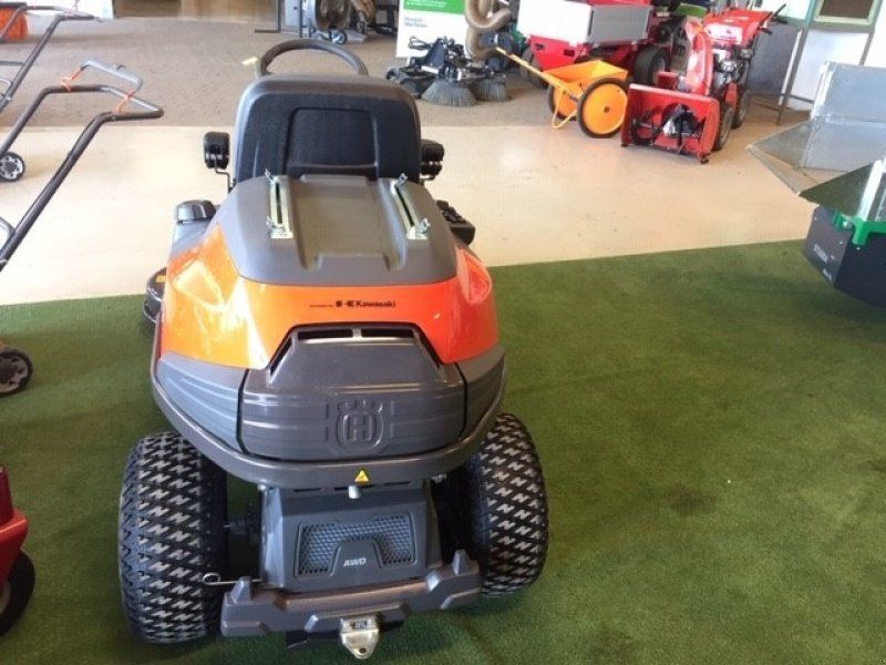 Husqvarna R 420TsX AWD