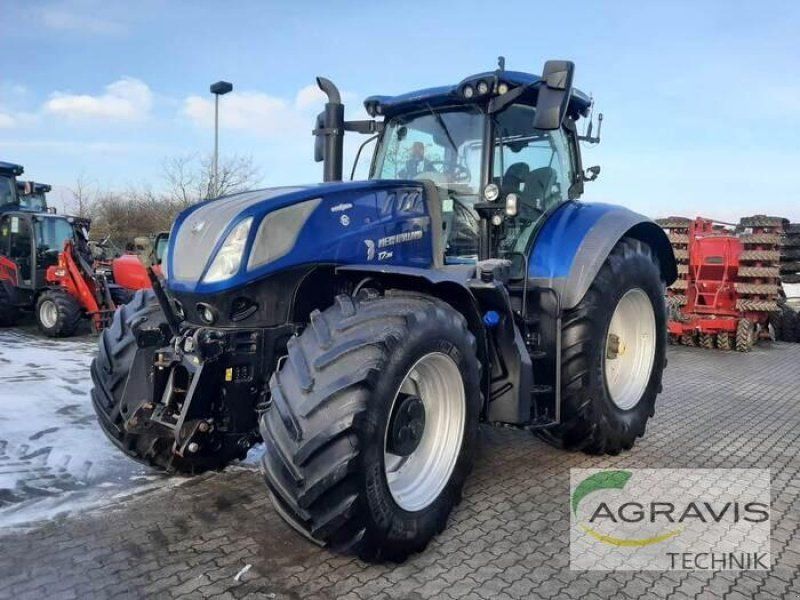 New Holland model T 7.315 AUTO COMMAND HD