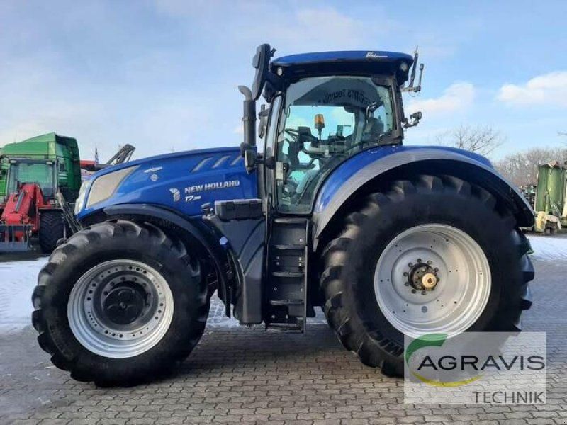 New Holland model T 7.315 AUTO COMMAND HD